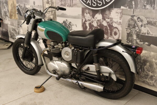 Triumph 3TA 1967